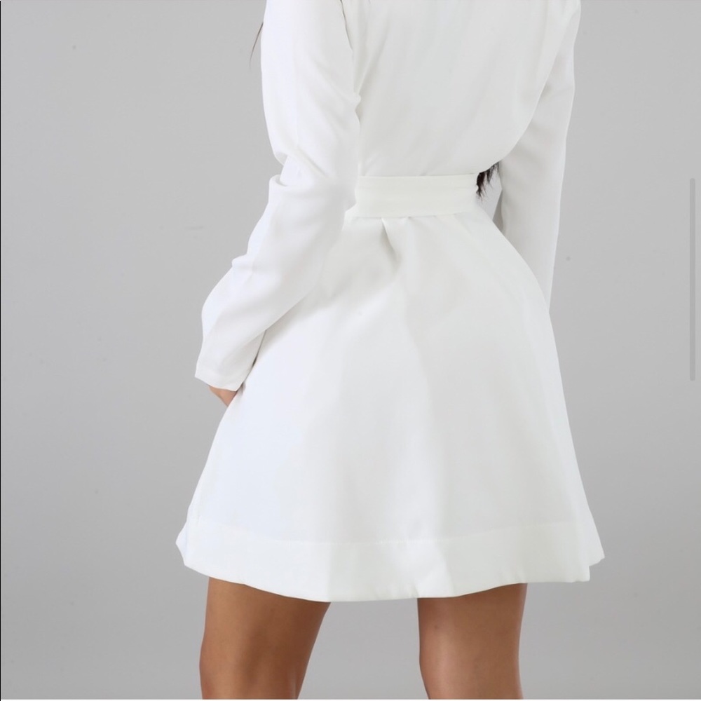 Host Pick NWT Black Draped sassy mini dress w/belt - Picture 5 of 7